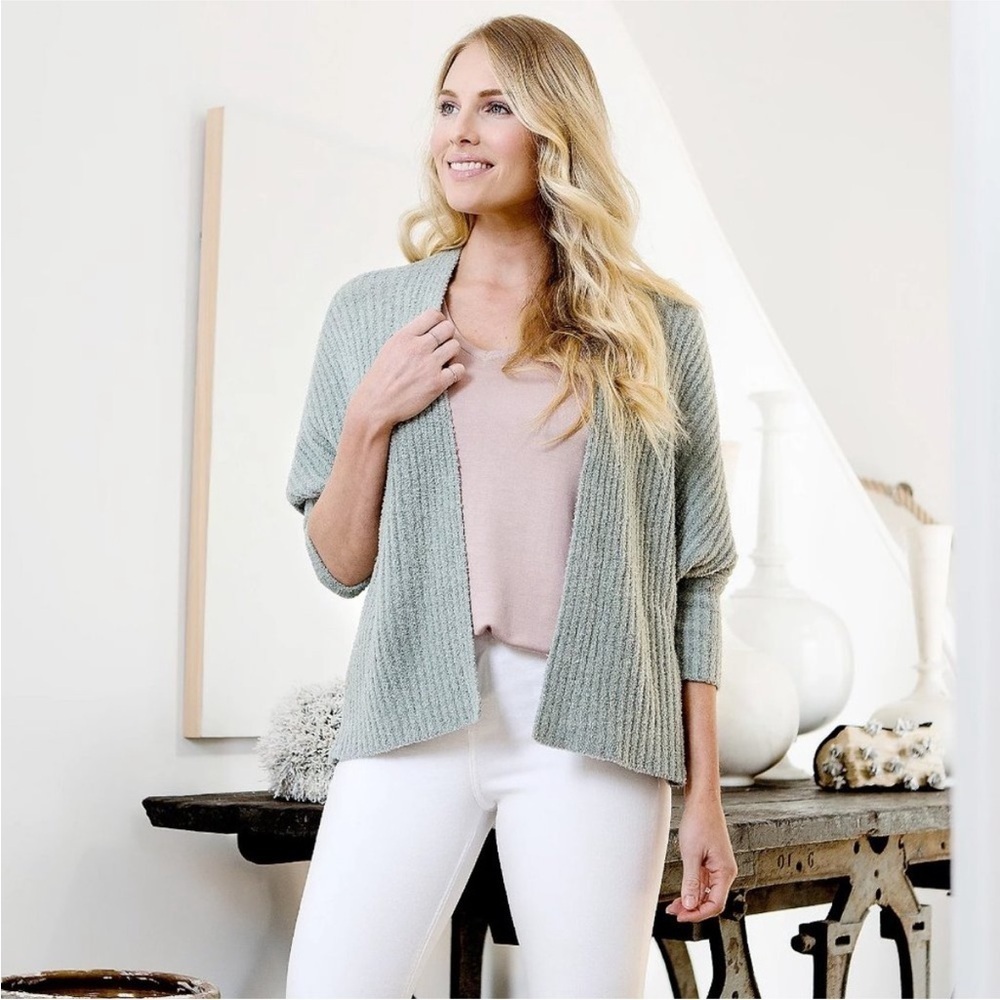 NWT Barefoot Dreams CozyChic Lite Ribbed Shrug Cardi in Meadow Green QVWCL1183